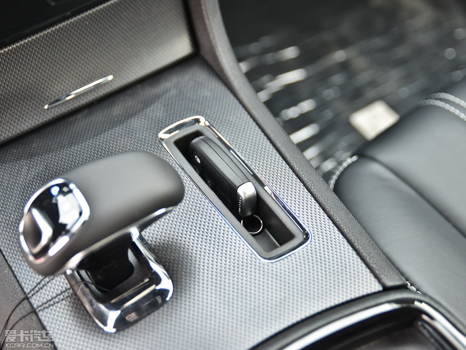 2013R˹300C(M) 3.6L Shа