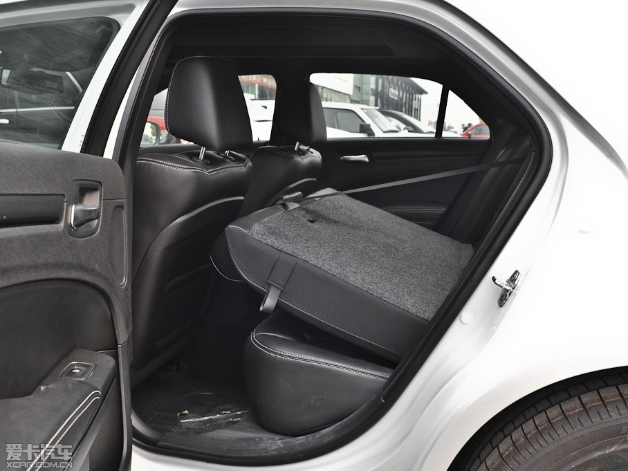 2013R˹300C(M) 3.6L Shа