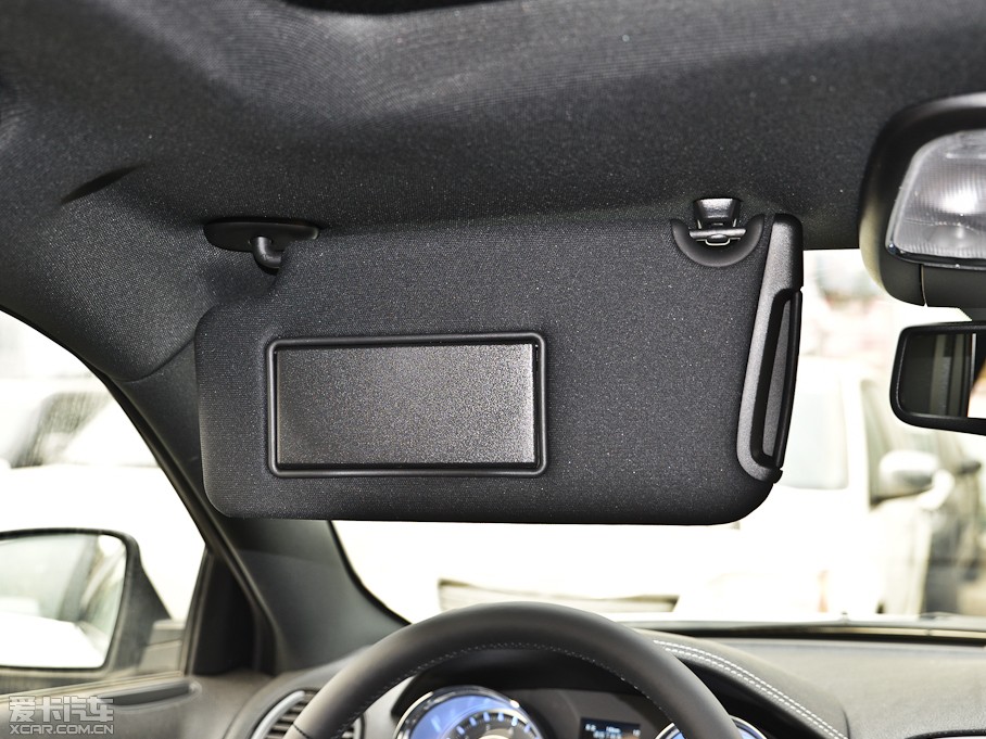 2013R˹300C(M(jn)) 3.6L Shа