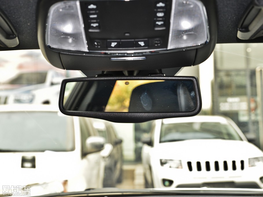 2013R˹300C(M) 3.6L Shа