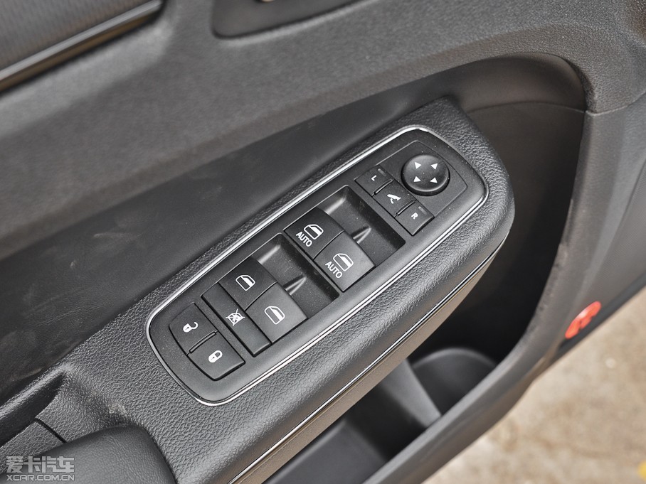 2013R˹300C(M) 3.6L Shа