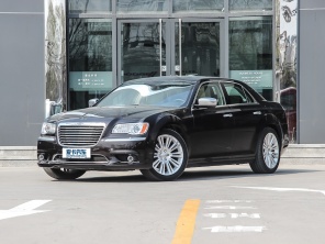 克莱斯勒2013款克莱斯勒300C