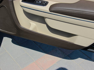 2013款3.6L 尊适版 空间座椅