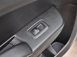 2013款3.6L S锋尚版 中控区
