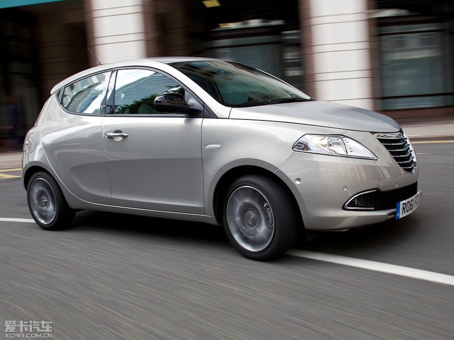 2012R˹Ypsilon 