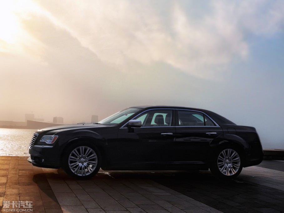 2014R˹300C(M) 3.0L ׿Խ