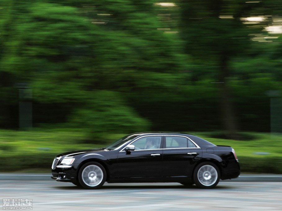 2014R˹300C(M) 3.0L ׿Խ