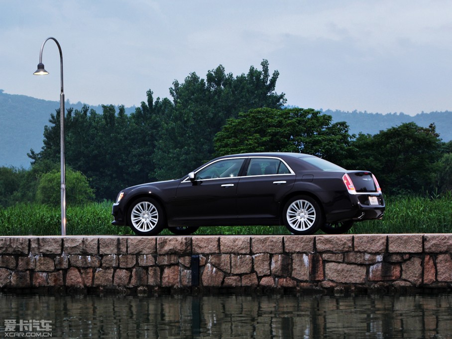 2014R˹300C(M) 3.0L ׿Խ