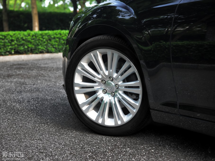 2014R˹300C(M) 3.0L ׿Խ