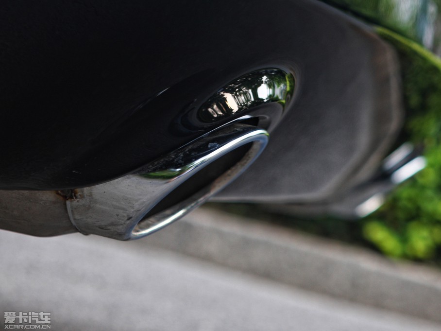 2014R˹300C(M(jn)) 3.0L ׿Խ