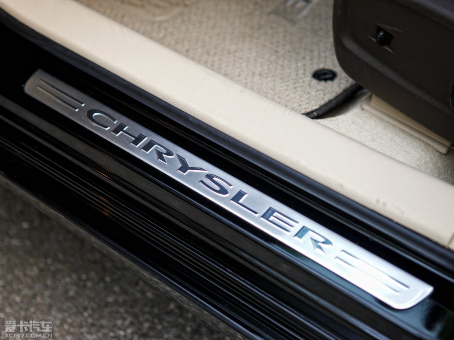 2014R˹300C(M(jn)) 3.0L ׿Խ