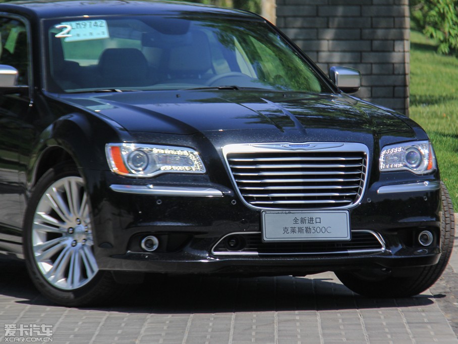 2014R˹300C(M(jn)) 3.0L ׿Խ