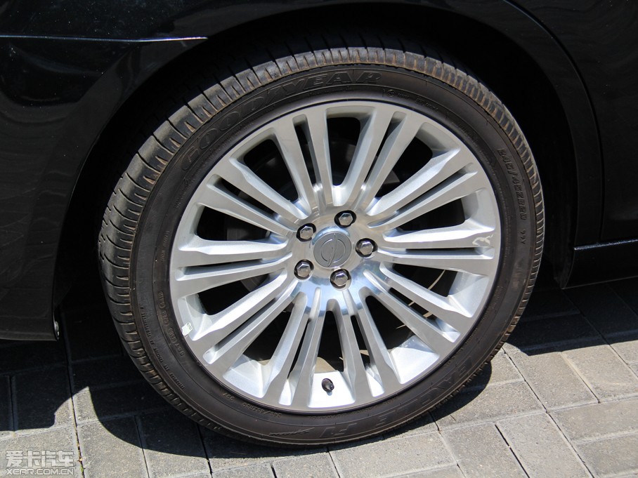 2014R˹300C(M) 3.0L ׿Խ