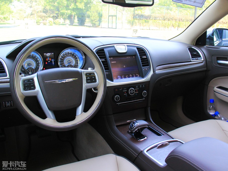 2014R˹300C(M) 3.0L ׿Խ