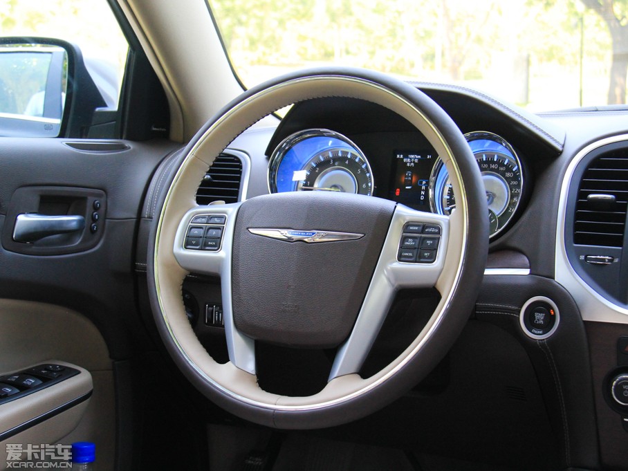 2014R˹300C(M) 3.0L ׿Խ