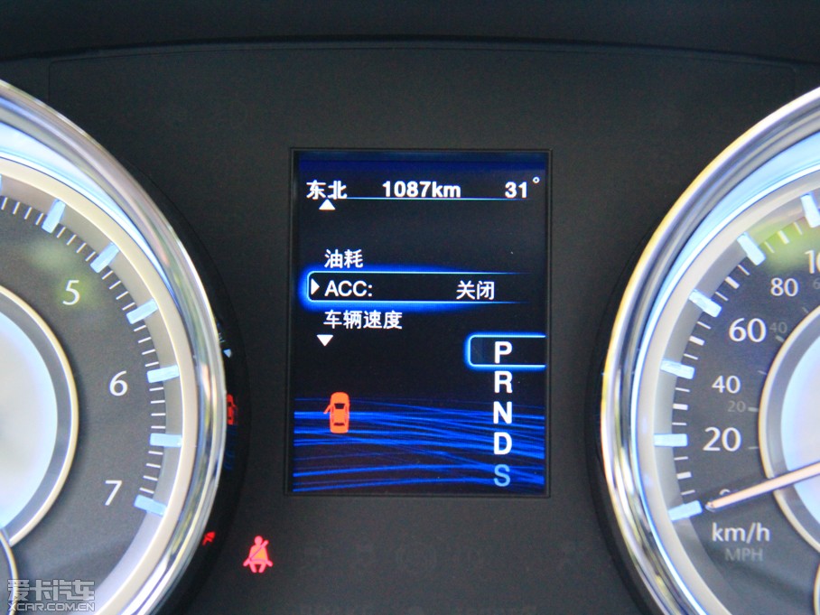 2014R˹300C(M(jn)) 3.0L ׿Խ