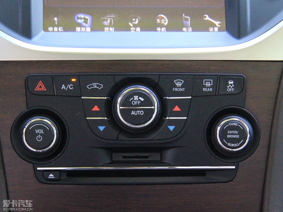 2014R˹300C(M(jn)) 3.0L ׿Խ