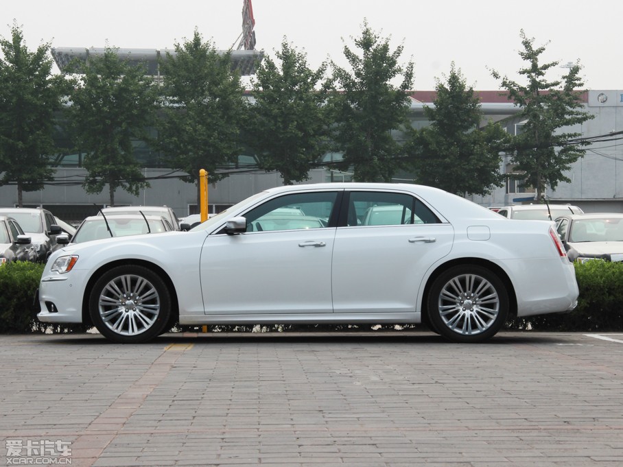 2014R˹300C(M) 3.0L ׿Խ