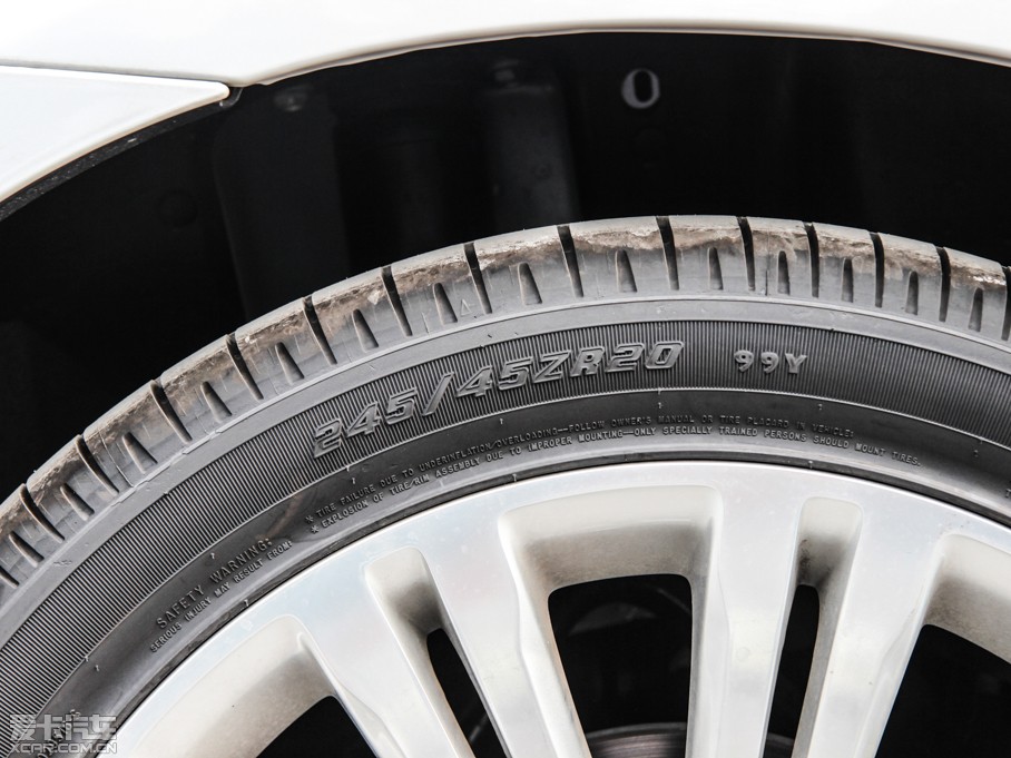 2014R˹300C(M) 3.0L ׿Խ