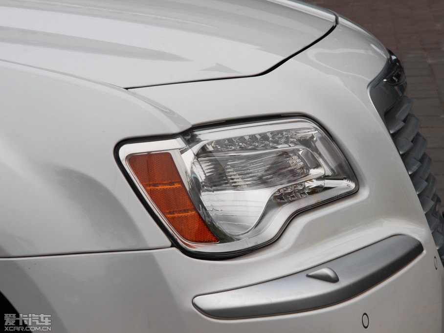 2014R˹300C(M(jn)) 3.0L ׿Խ