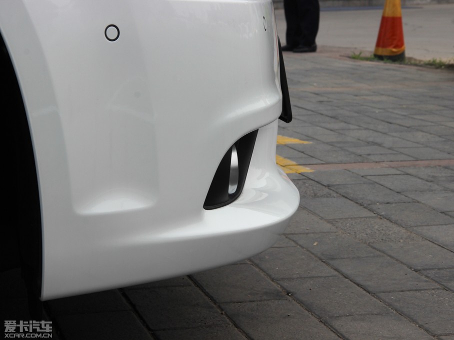 2014R˹300C(M) 3.0L ׿Խ