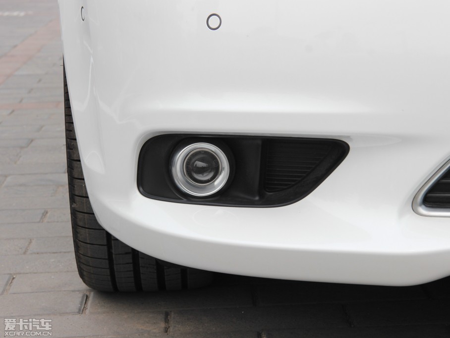 2014R˹300C(M) 3.0L ׿Խ