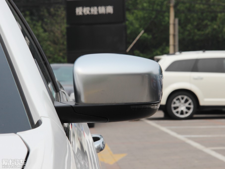 2014R˹300C(M) 3.0L ׿Խ