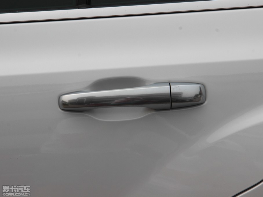 2014R˹300C(M) 3.0L ׿Խ