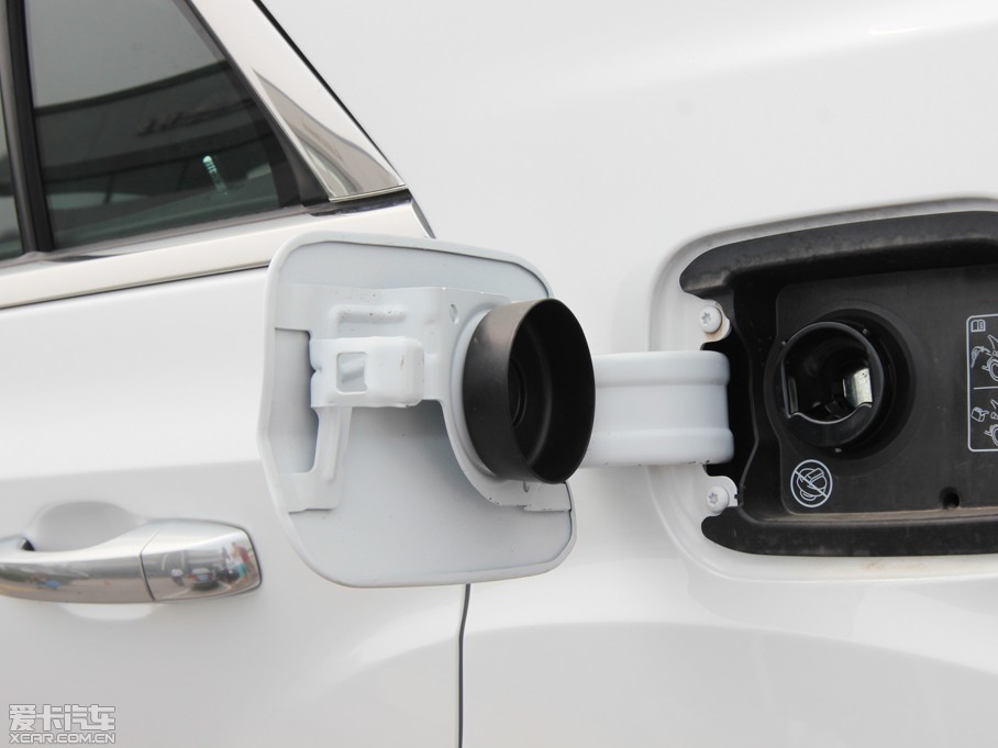 2014R˹300C(M) 3.0L ׿Խ