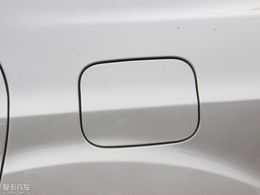 2014R˹300C(M) 3.0L ׿Խ