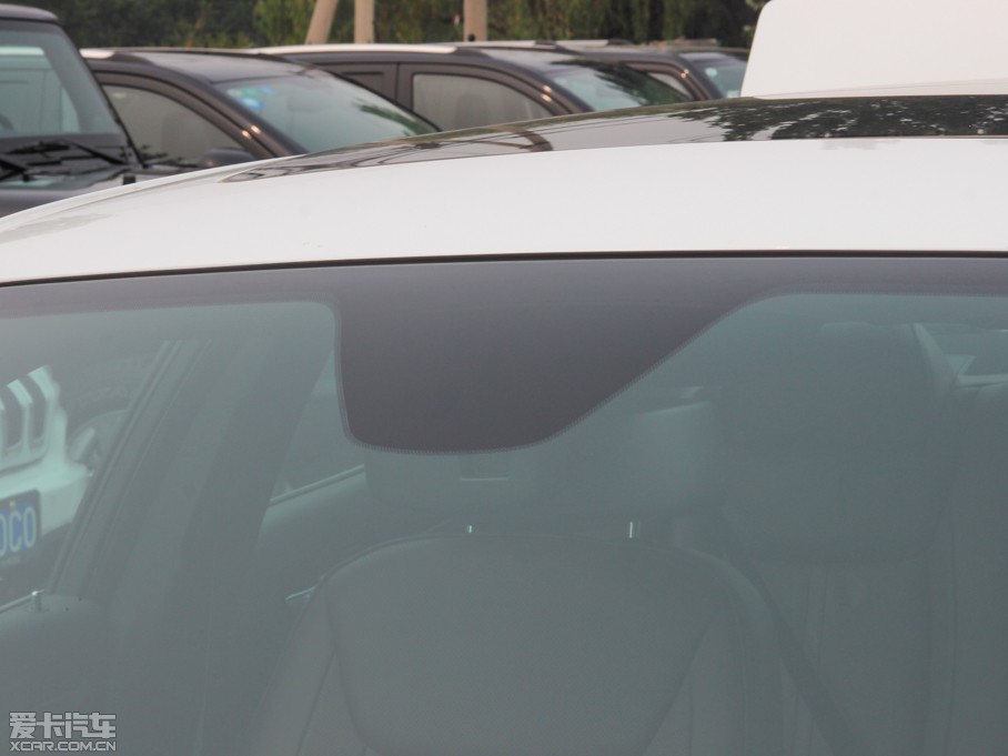 2014R˹300C(M(jn)) 3.0L ׿Խ