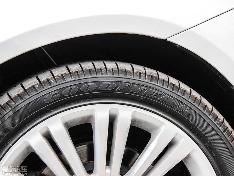 2014R˹300C(M) 3.0L ׿Խ