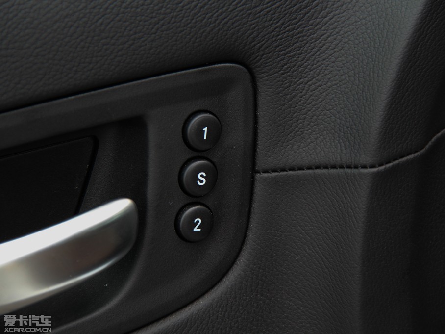 2014R˹300C(M) 3.0L ׿Խ