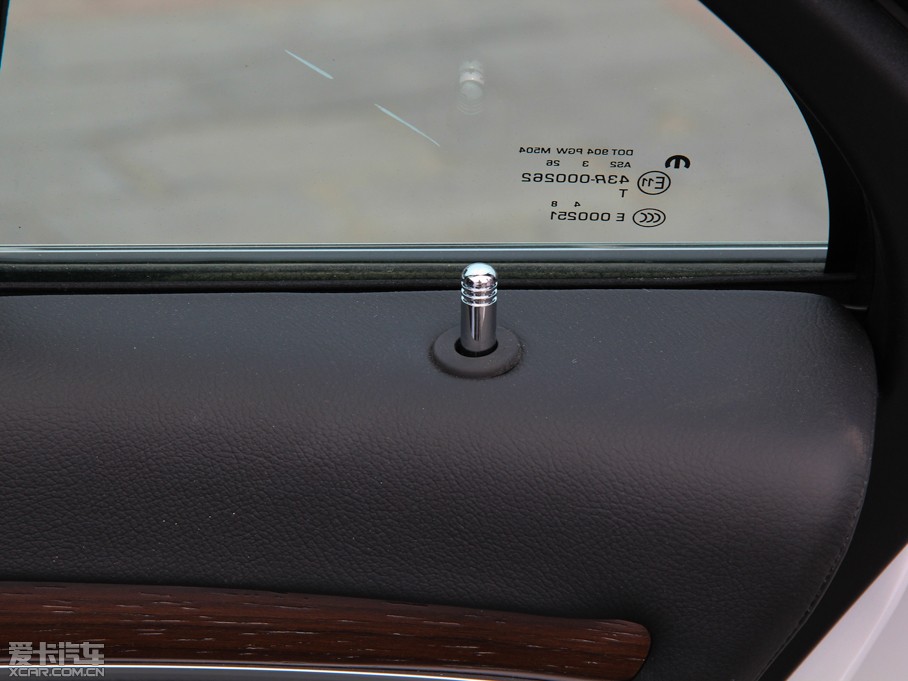 2014R˹300C(M) 3.0L ׿Խ