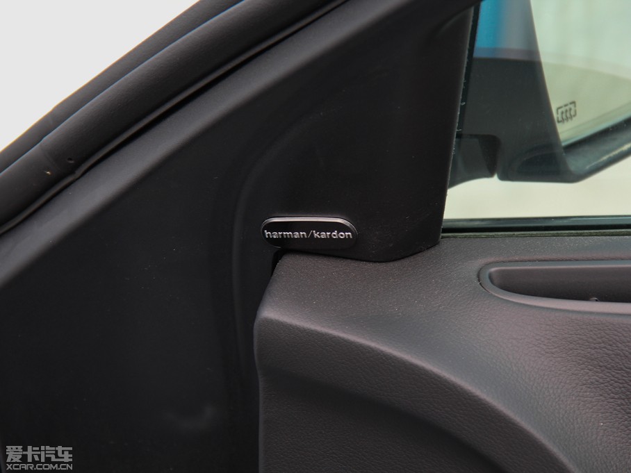 2014R˹300C(M) 3.0L ׿Խ