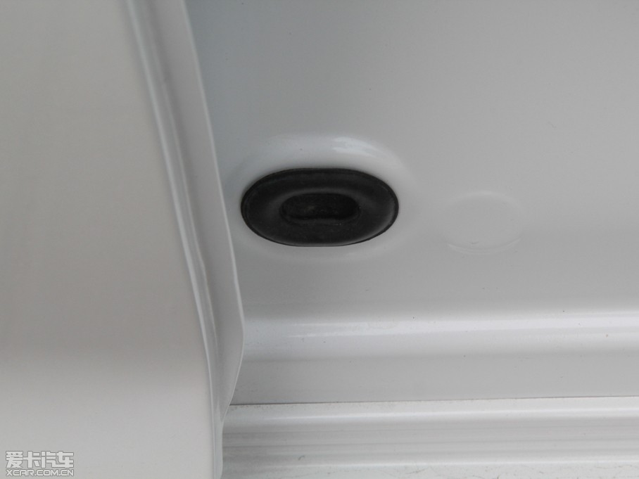 2014R˹300C(M) 3.0L ׿Խ