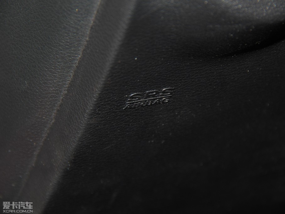 2014R˹300C(M) 3.0L ׿Խ