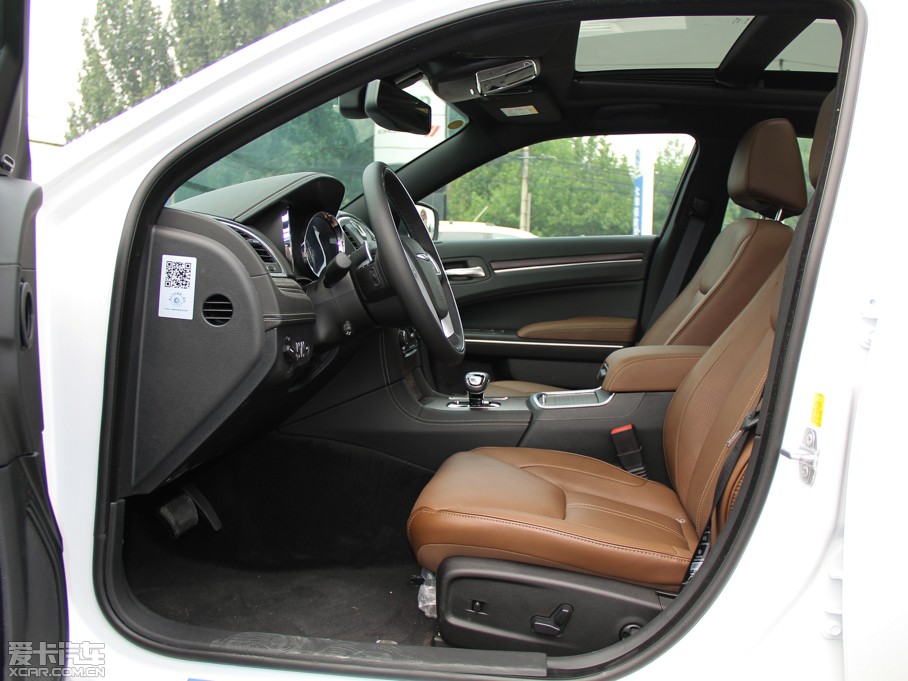 2014R˹300C(M) 3.0L ׿Խ