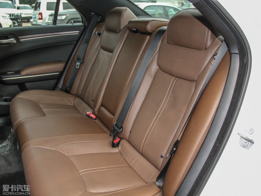 2014R˹300C(M) 3.0L ׿Խ