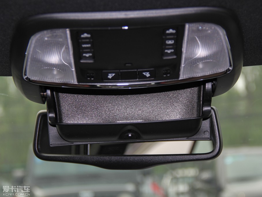 2014R˹300C(M) 3.0L ׿Խ