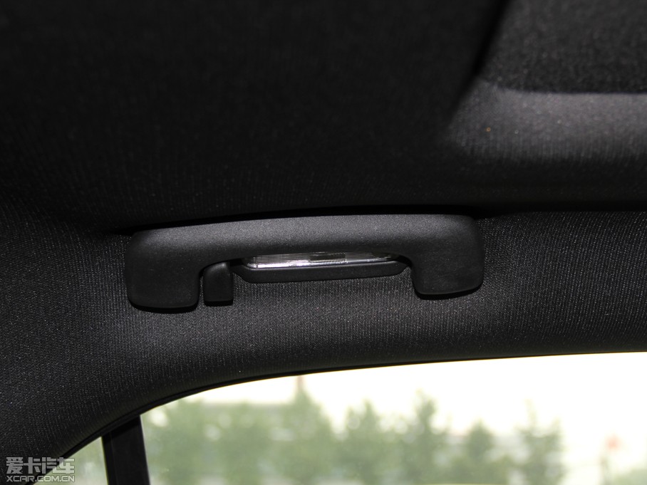 2014R˹300C(M) 3.0L ׿Խ