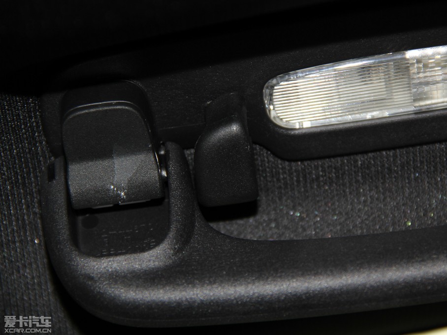 2014R˹300C(M) 3.0L ׿Խ