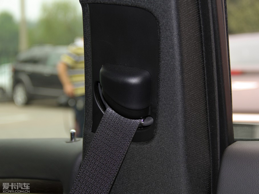 2014R˹300C(M) 3.0L ׿Խ