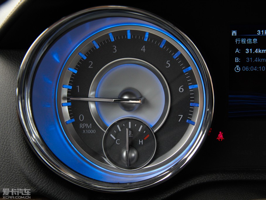 2014R˹300C(M) 3.0L ׿Խ