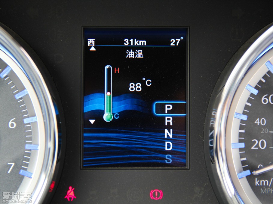 2014R˹300C(M(jn)) 3.0L ׿Խ