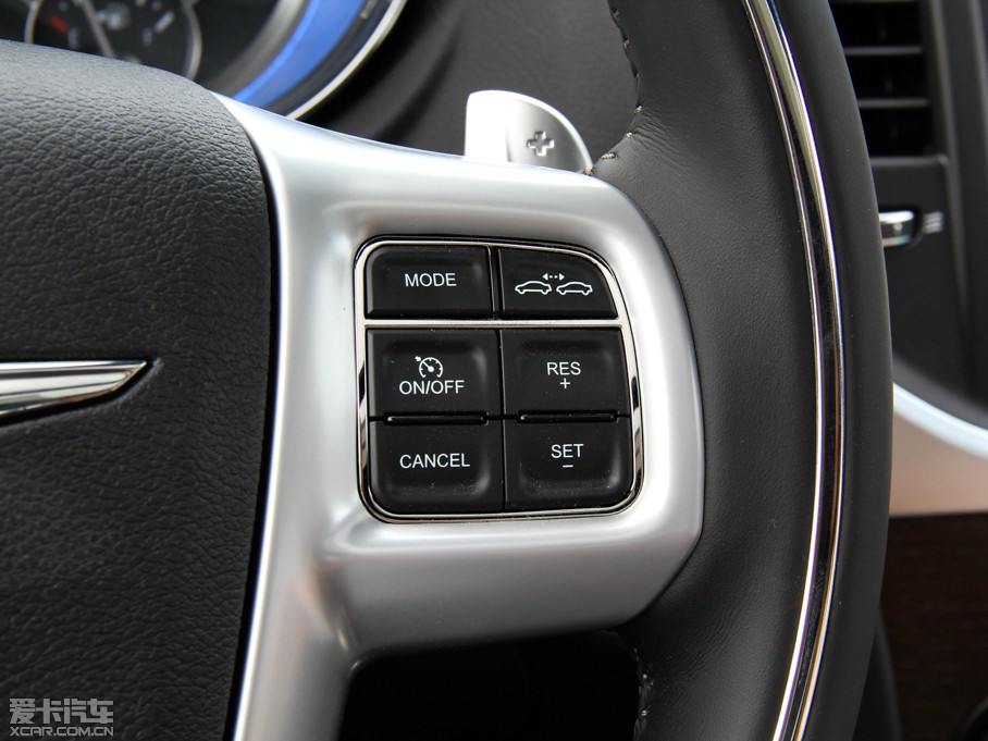 2014R˹300C(M) 3.0L ׿Խ