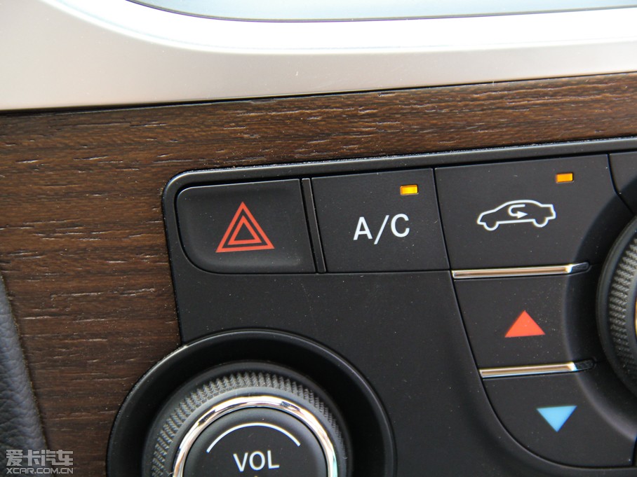 2014R˹300C(M) 3.0L ׿Խ