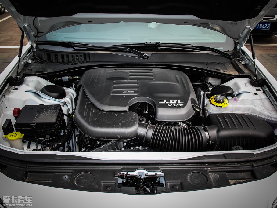 2014R˹300C(M) 3.0L ׿Խ