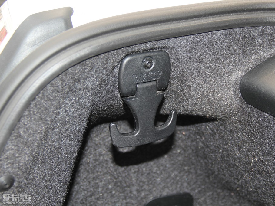 2014R˹300C(M) 3.0L ׿Խ