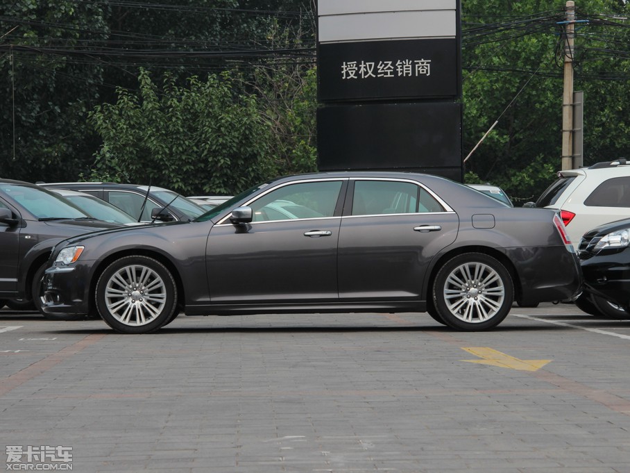 2014R˹300C(M) 3.0L ׿Խ